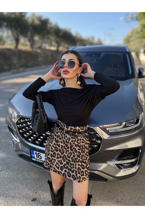 Belted Mini Shorts Skirt Leopard