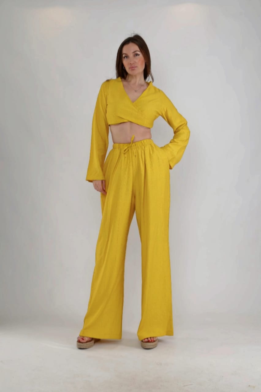 Mustard Linen Set
