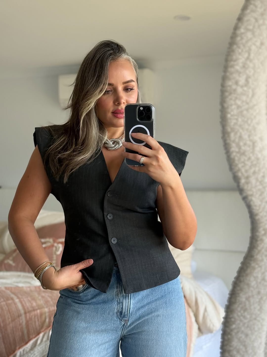 CLASSIC PINSTRIPE SLEEVELESS VEST