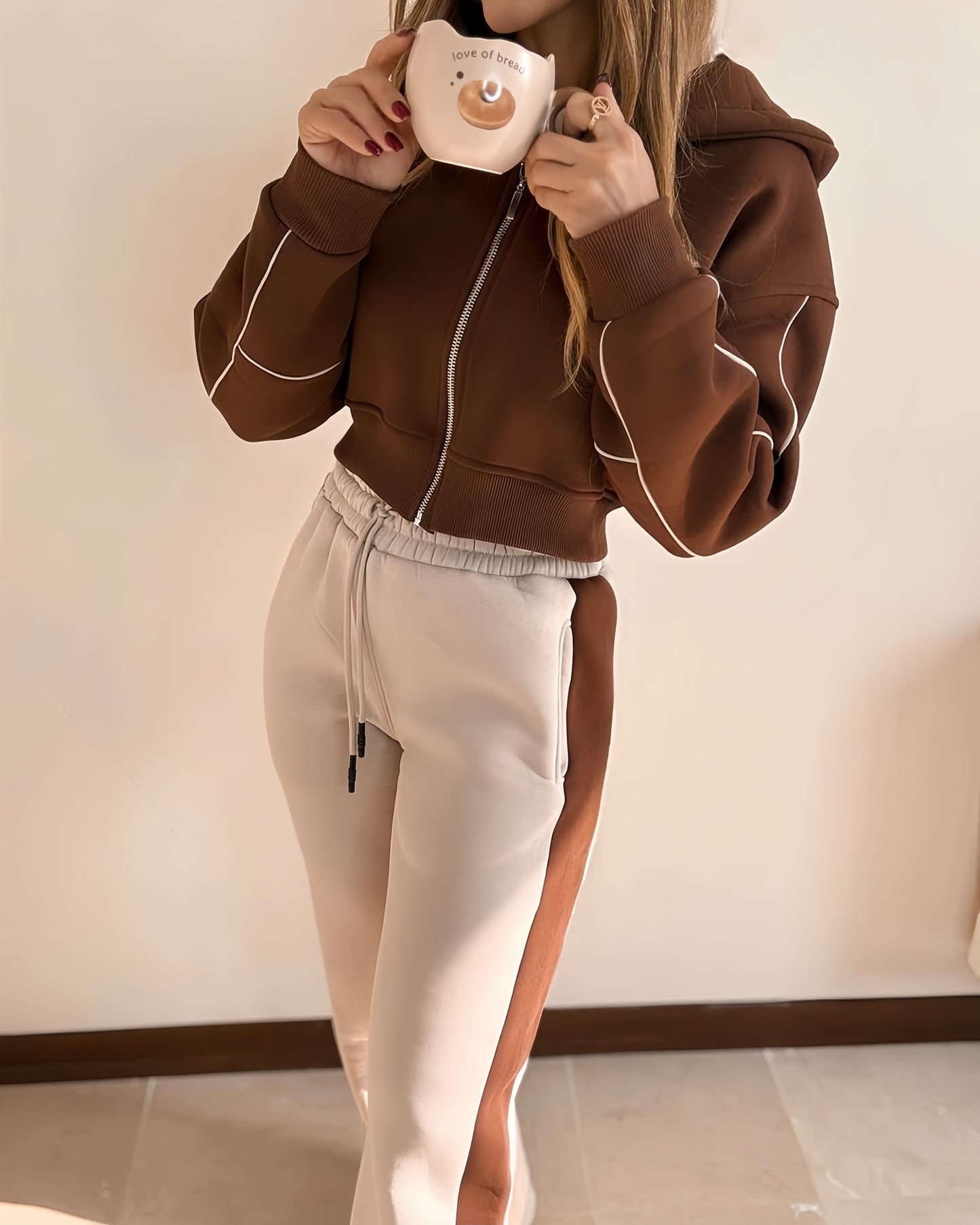 HOODED STRIPE DETAILED SUIT Brown