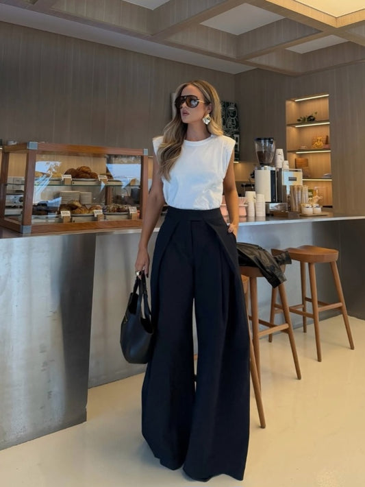 Wide Leg Pleated Trousers Black
