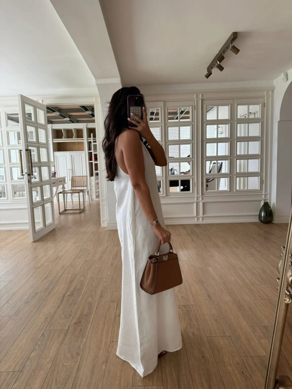 White Back Detailed V Neck Premium Linen Dress