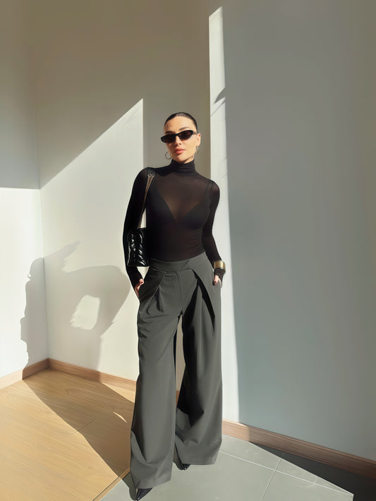 Wide Leg Pleated Trousers Grey