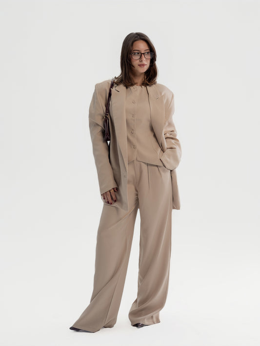 3 Piece Women's Suit Oversized It Is Beige