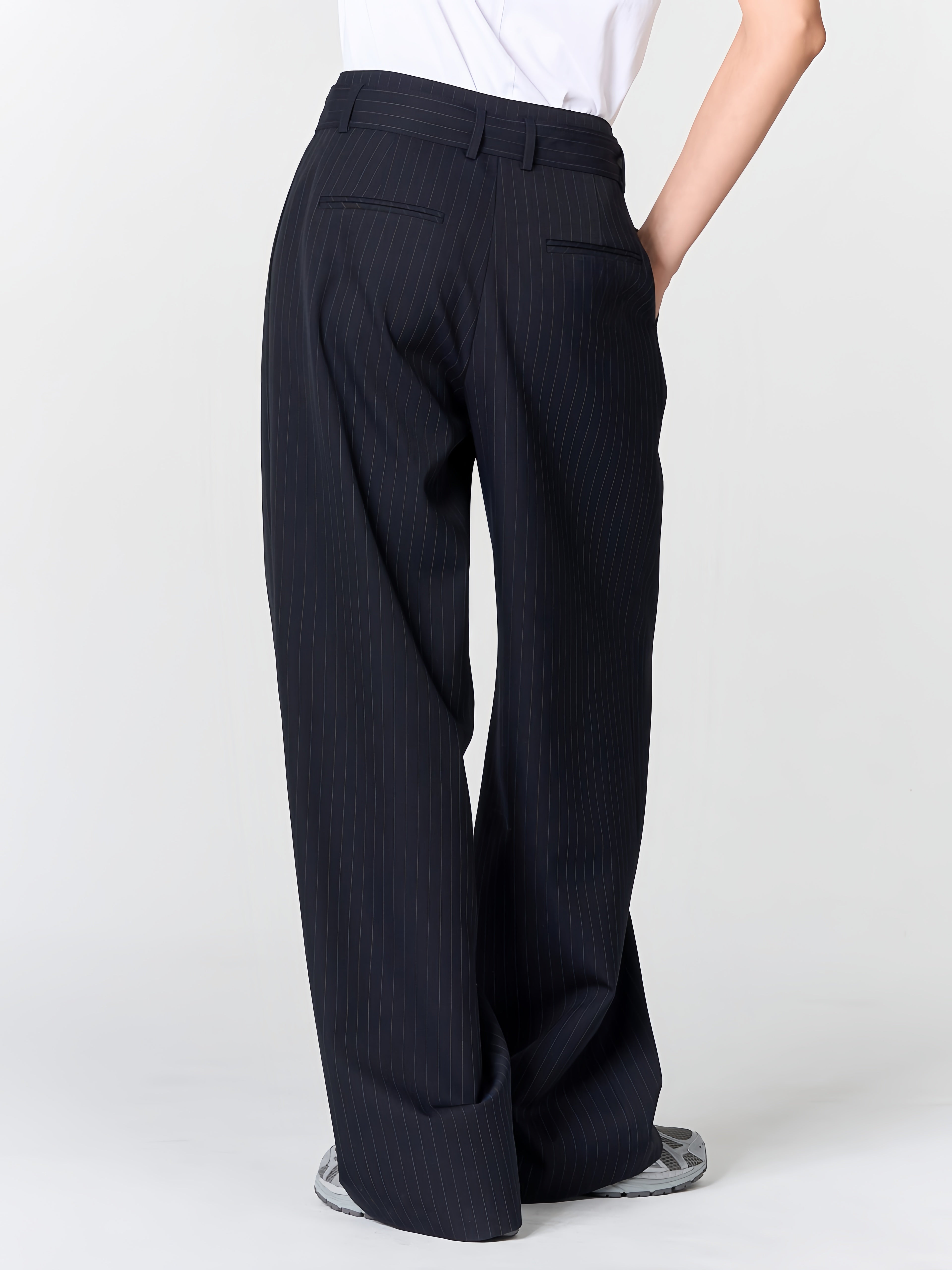 PLEATED TROUSERS WITH BELT