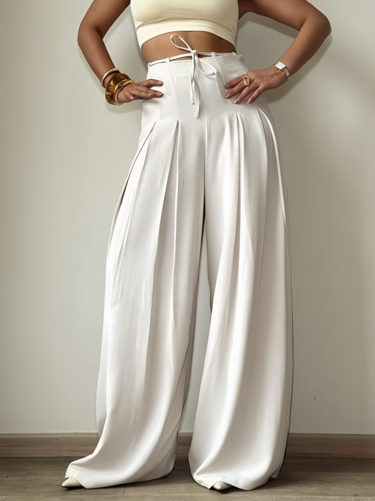 White Belt & Pleats Pants