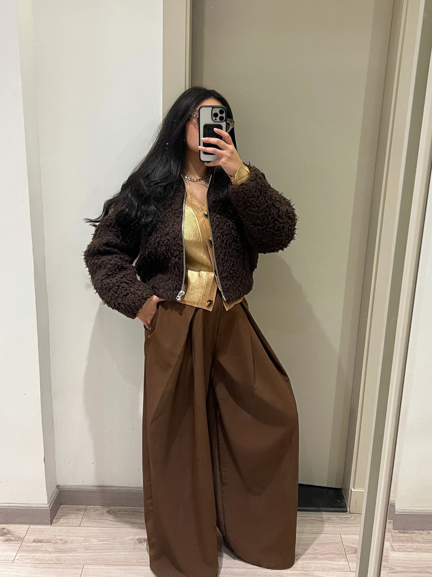 Wide Leg Pleated Trousers Brown