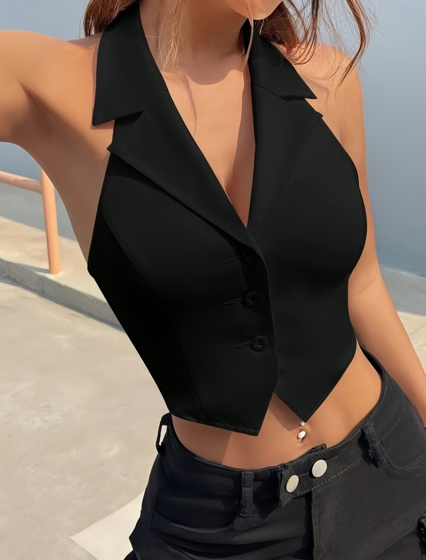 Collar waistcoat with back fastening