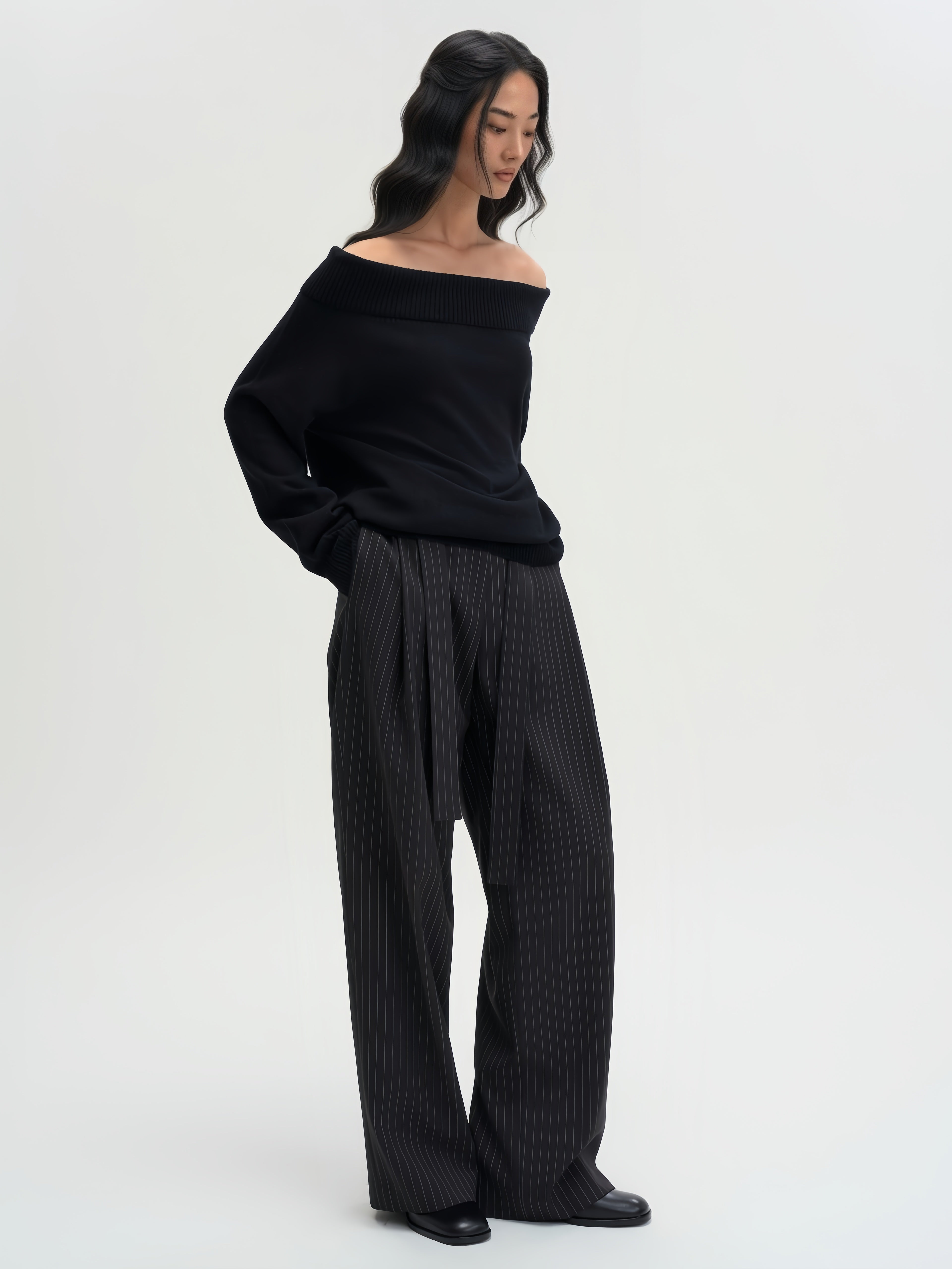 PLEATED TROUSERS WITH BELT