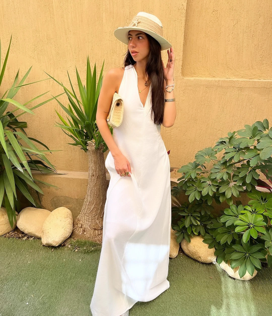 White Back Detailed V Neck Premium Linen Dress