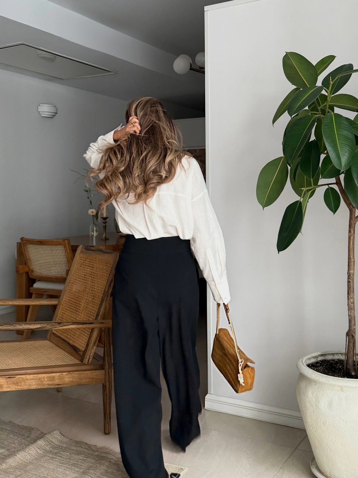 Luna trousers with accented pleats