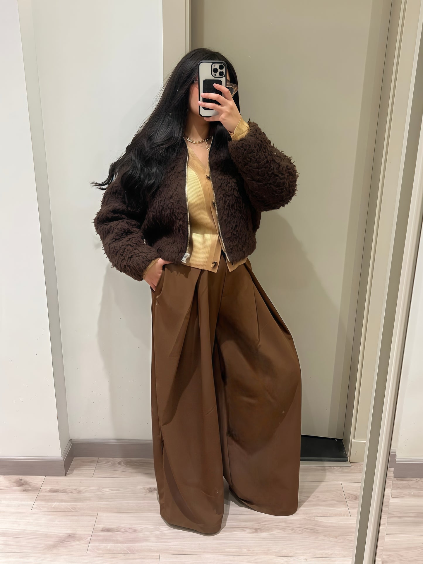 Wide Leg Pleated Trousers Brown