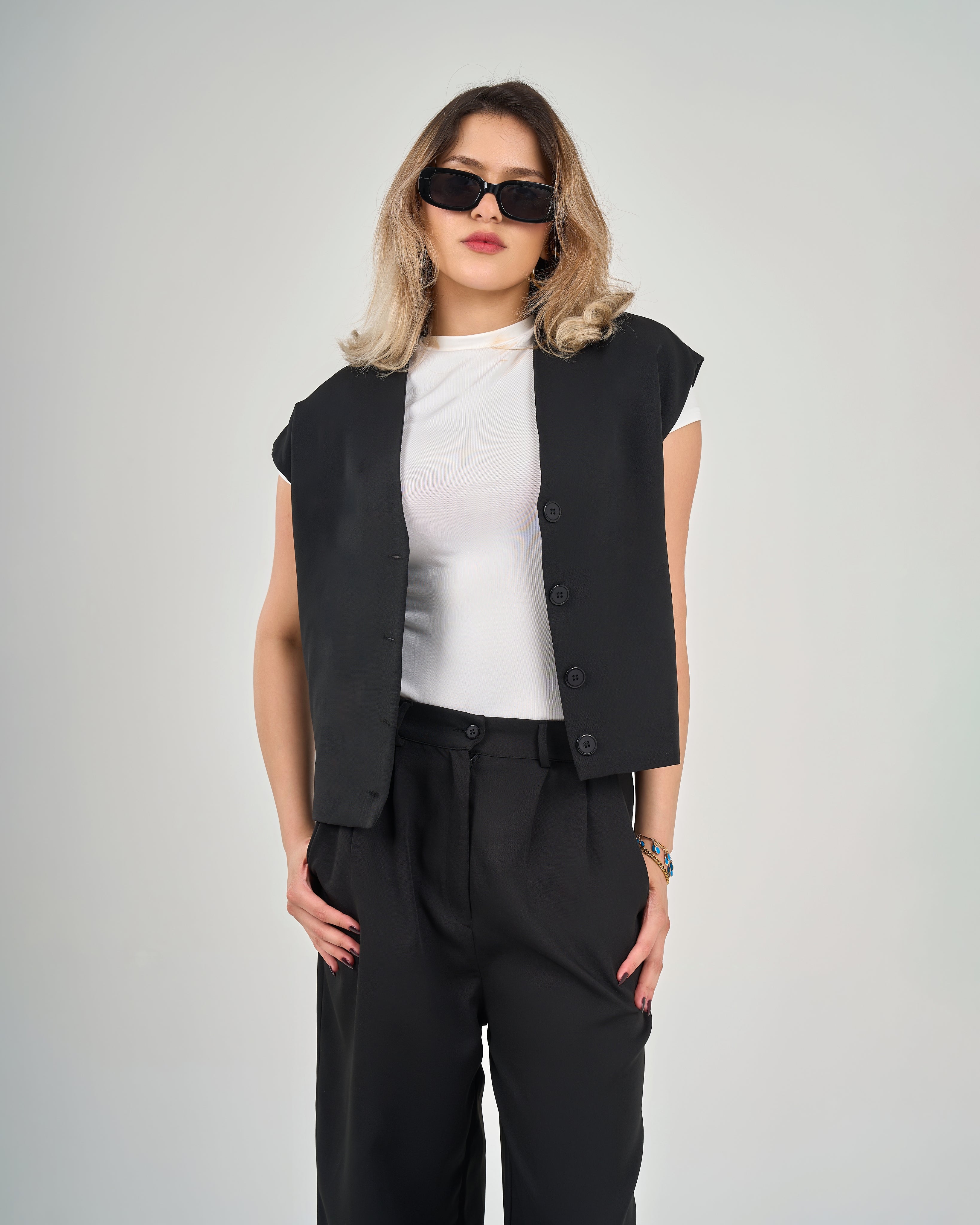 Compact v neck vest in black