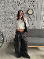 White long sleeve cropped top