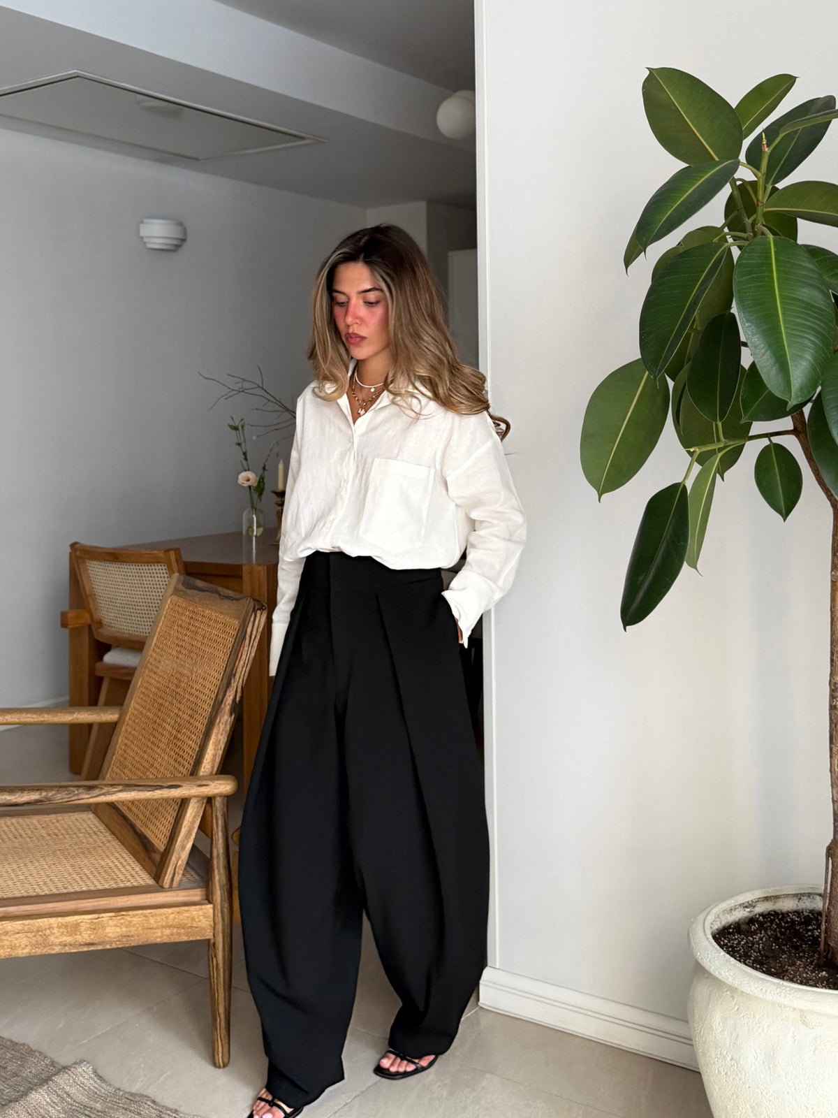 Luna trousers with accented pleats