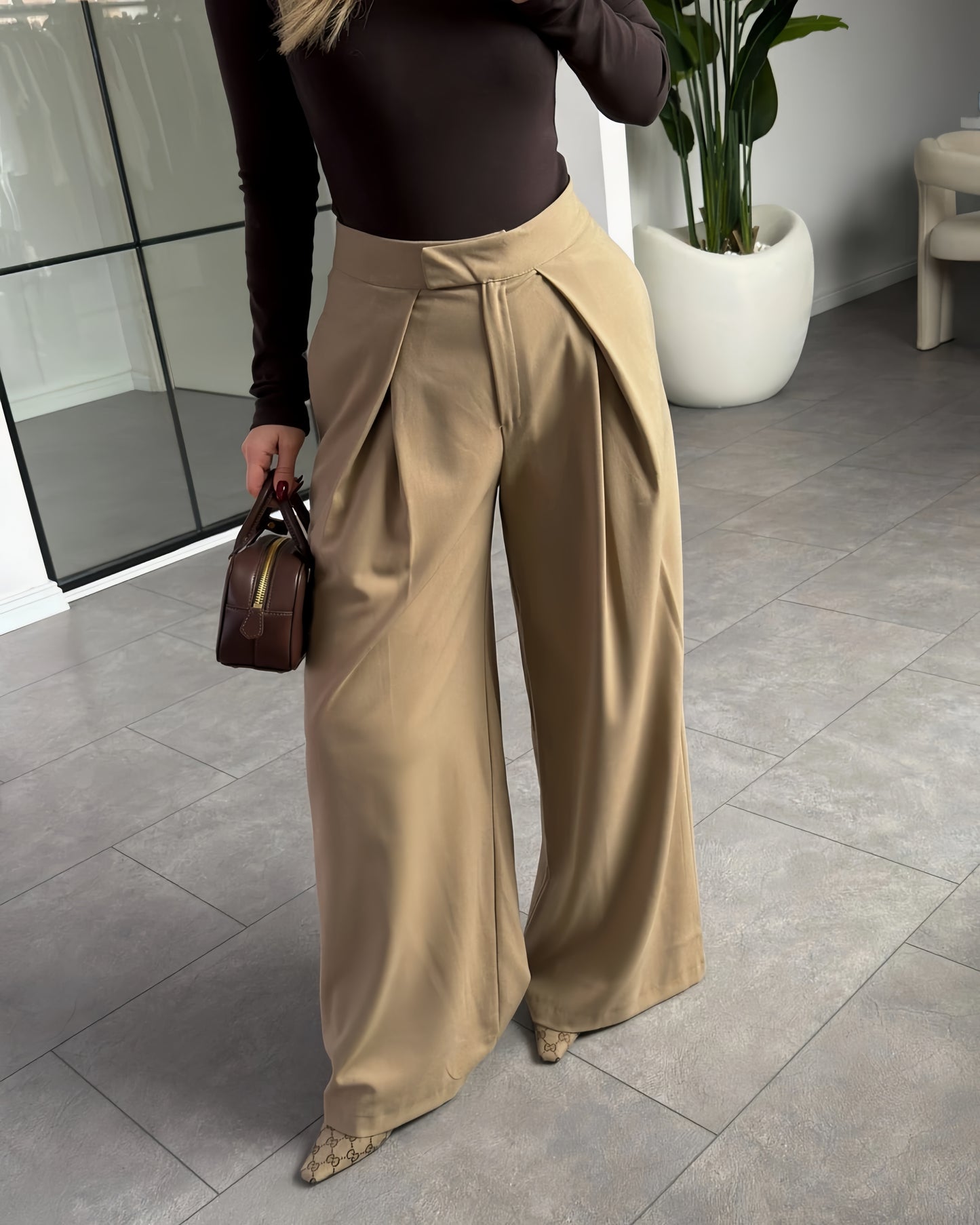 Wide Leg Pleated Trousers Beige