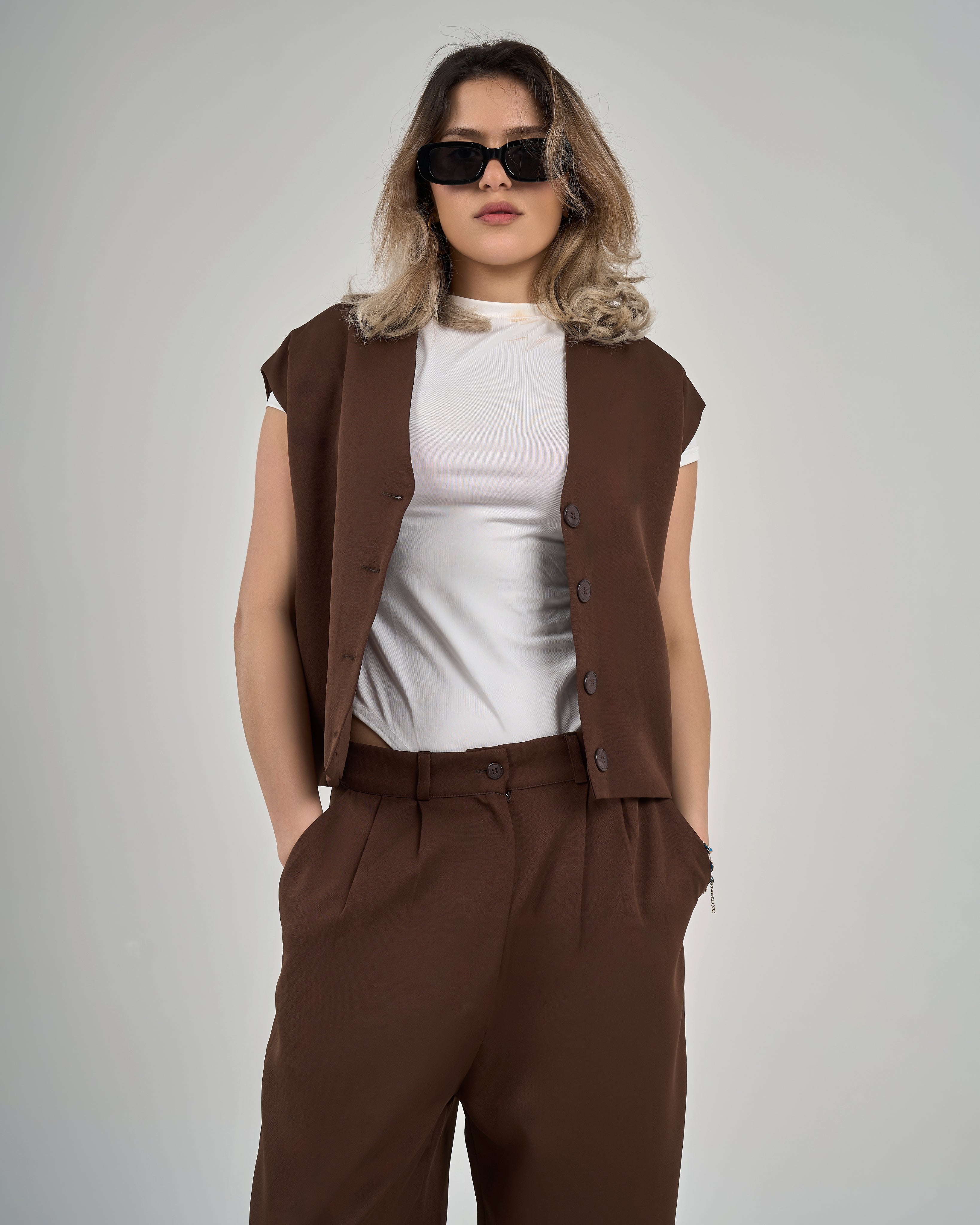 Compact v neck vest in brown