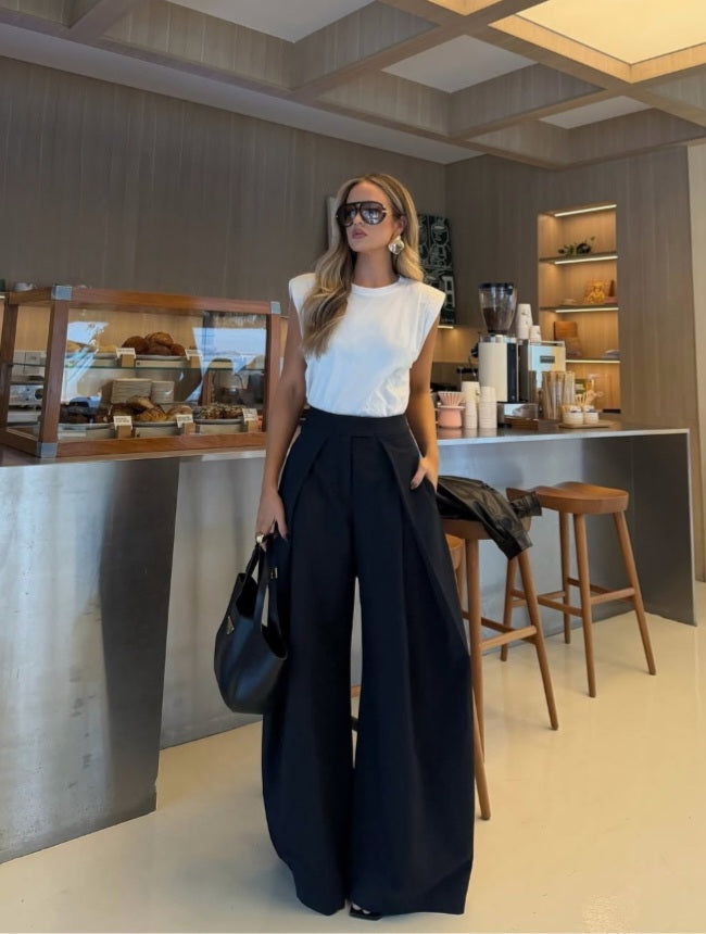 Wide Leg Pleated Trousers Black