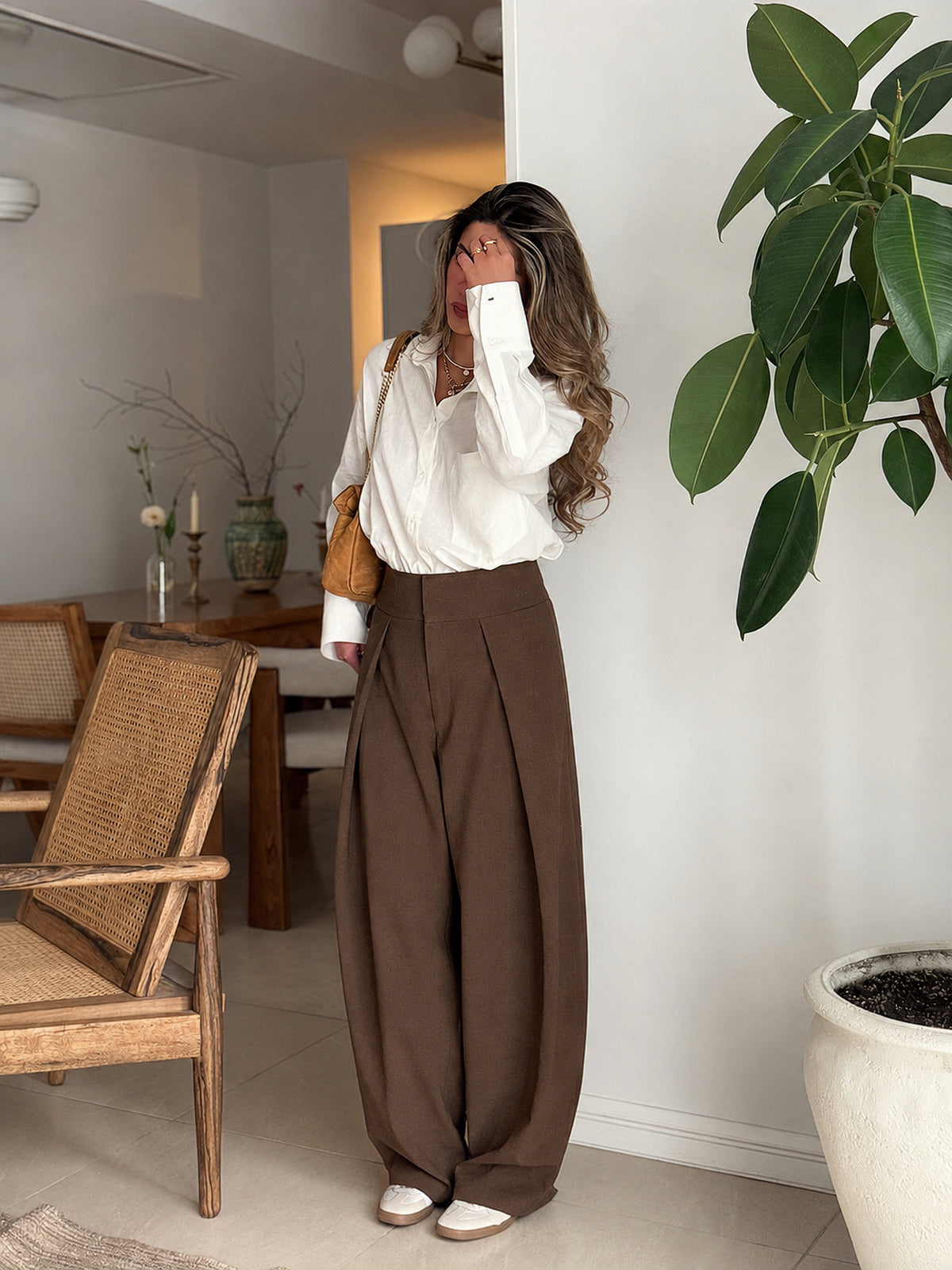 Luna trousers with accented pleats