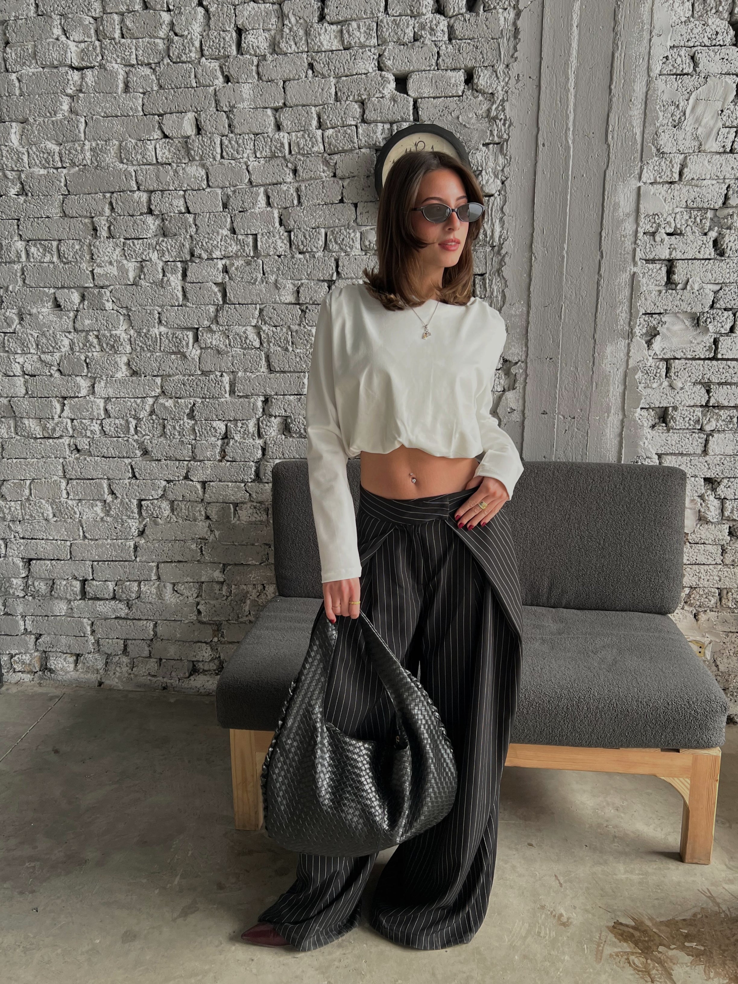 White long sleeve cropped top