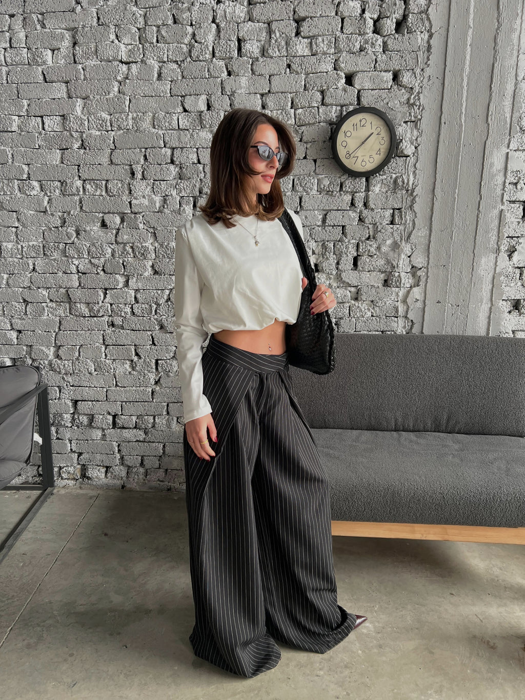 White long sleeve cropped top