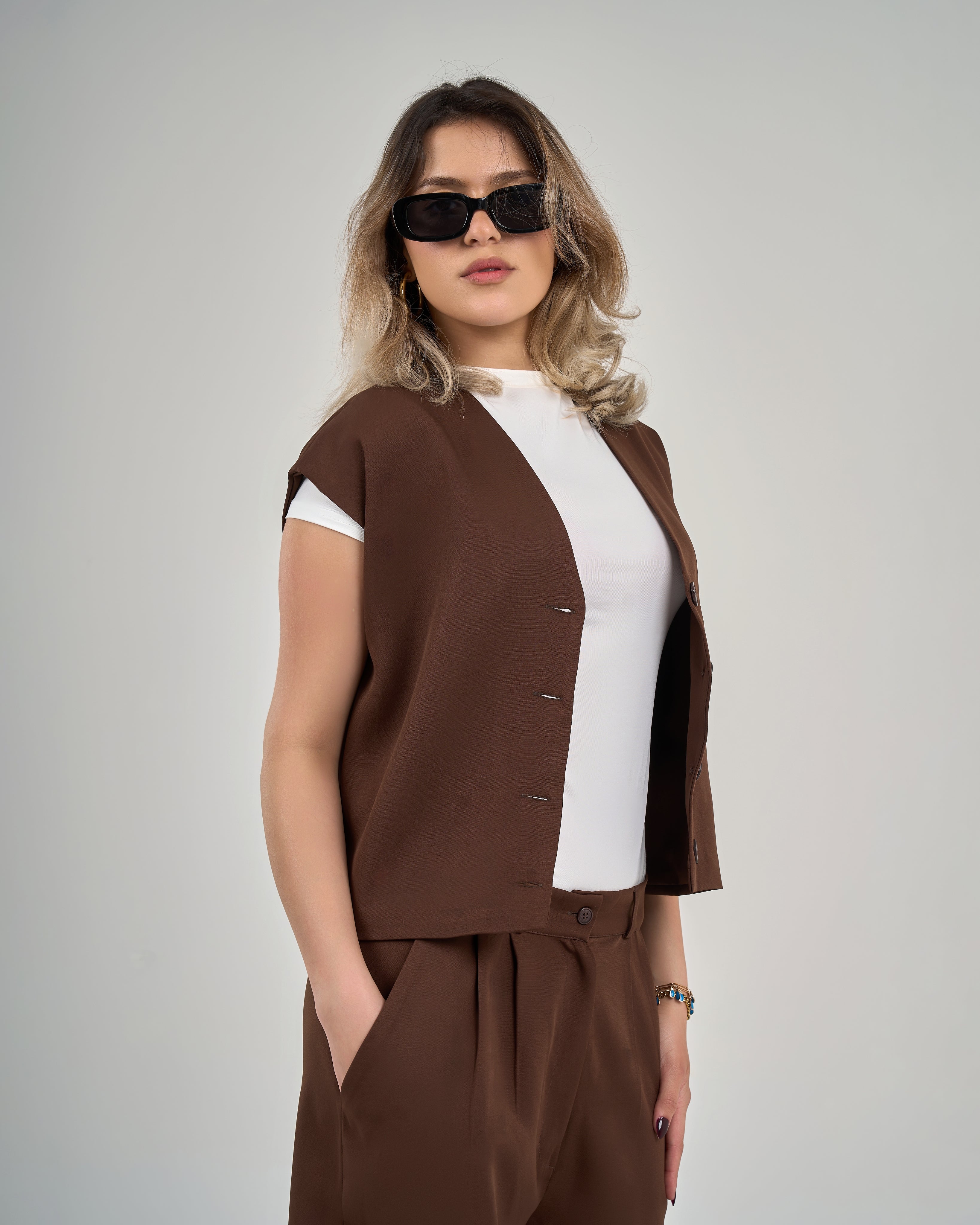 Compact v neck vest in brown