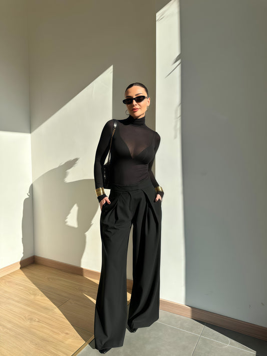 Wide Leg Pleated Trousers Black