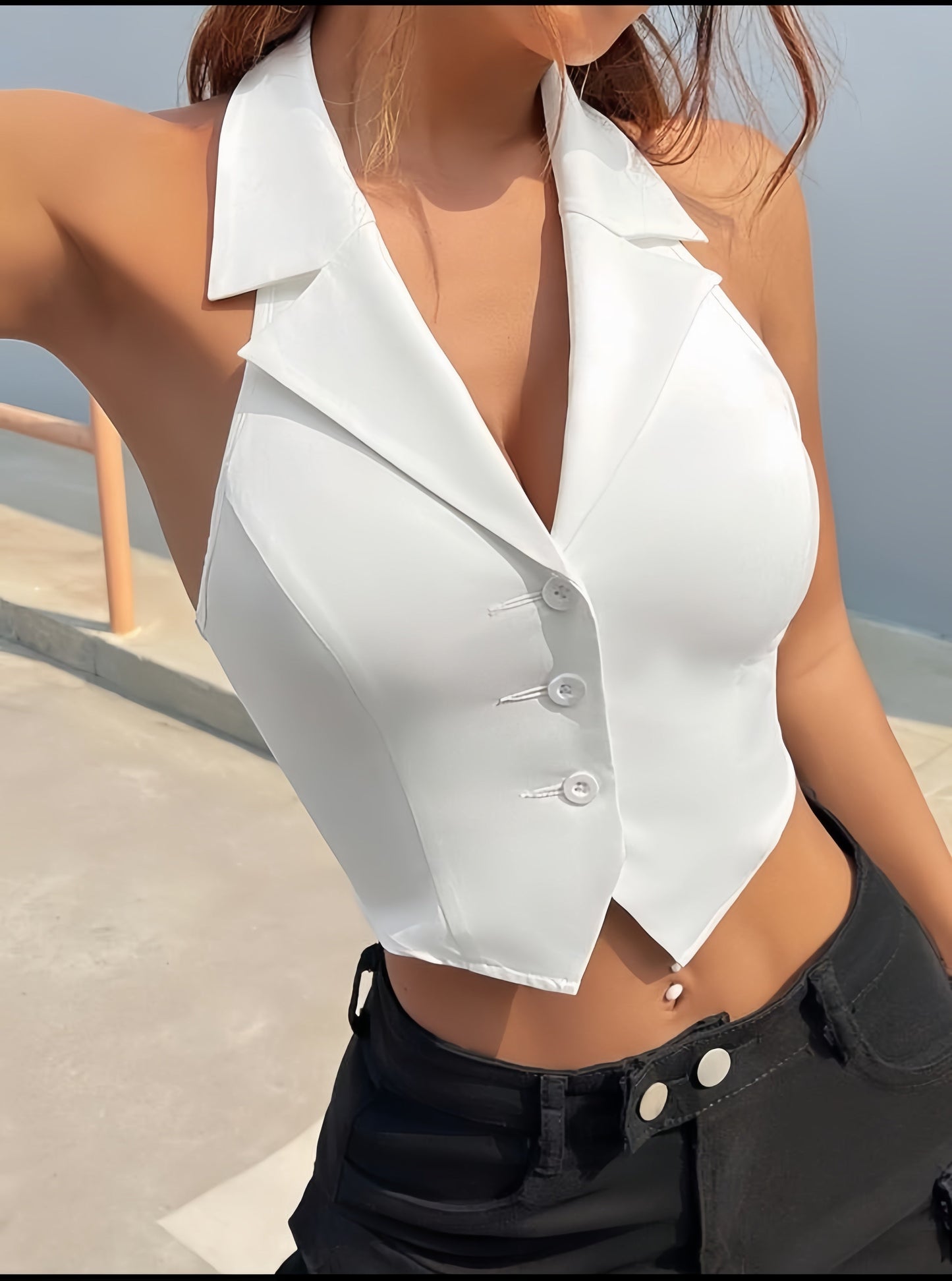 Collar waistcoat with back fastening