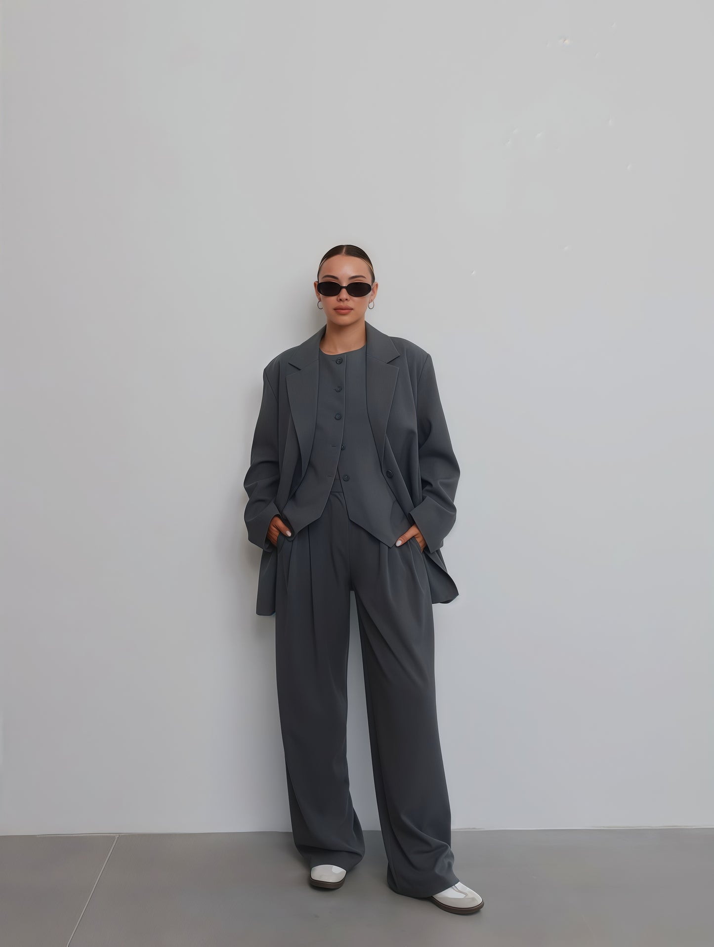 3 Piece Women's Suit Oversized It Is Grey