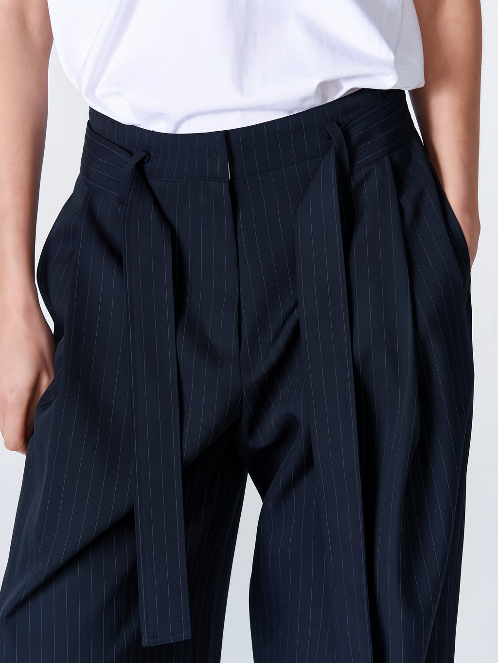 PLEATED TROUSERS WITH BELT